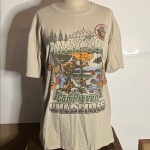 Smokey The Bear : Only You Can Prevent Wildfires Tshirt XL